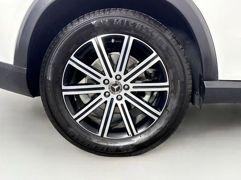 Certified 2025 Mercedes-Benz GLE 350 4MATIC image 34