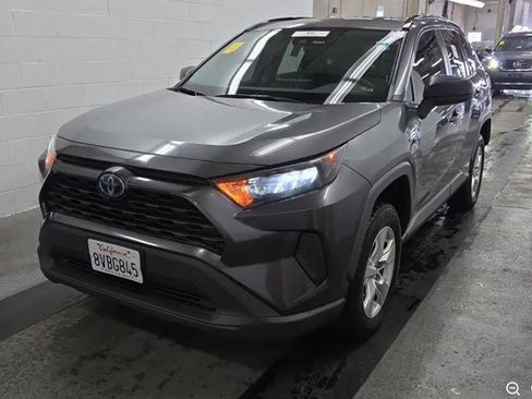 Used 2021 Toyota RAV4 LE AWD/4WD image 1