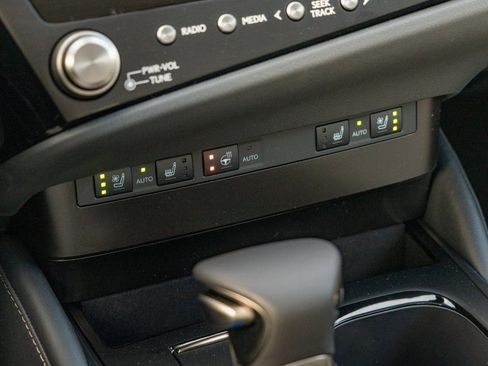 New 2025 Lexus ES 350 w/ Premium Package image 19