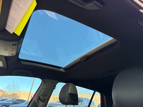 Used 2015 Volkswagen GTI SE image 6