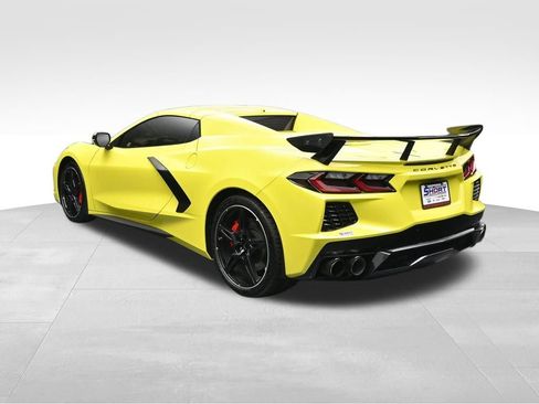 Used 2021 Chevrolet Corvette Stingray Premium Conv w/ Z51 Performance Package RWD image 3