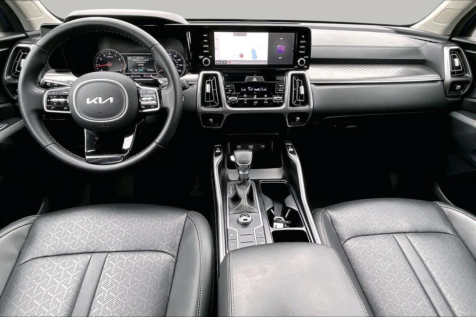 Used 2022 Kia Sorento S w/ Panoramic Sunroof Package FWD image 15
