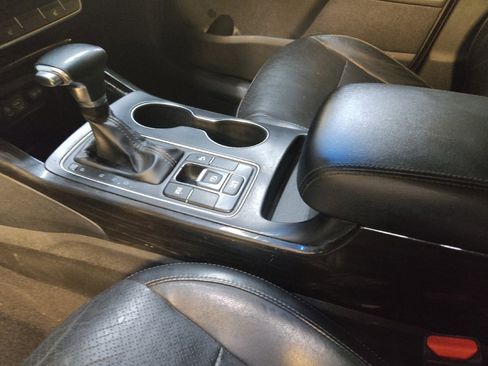 Used 2019 Kia Sorento EX image 26