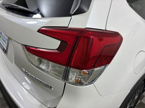 Used 2024 Subaru Forester Premium image 34