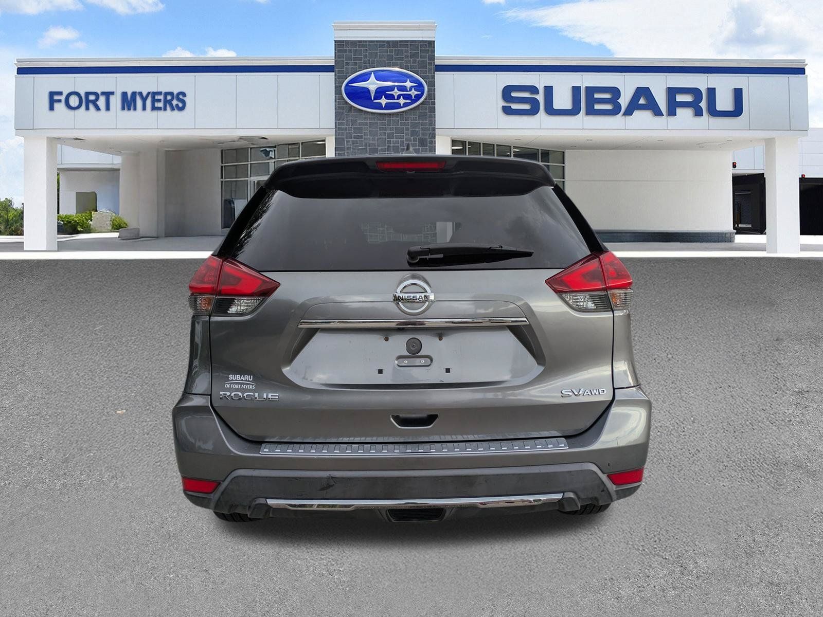 Used 2018 Nissan Rogue SV w/ Premium Package AWD/4WD image 6