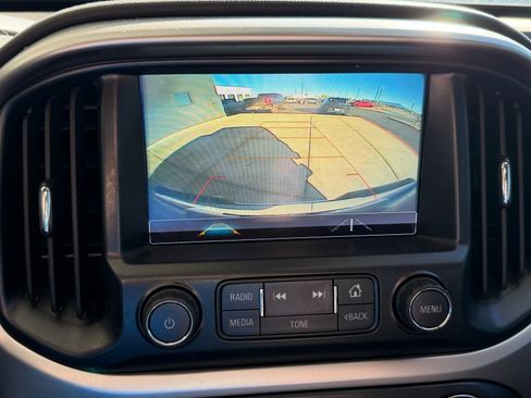 Used 2018 Chevrolet Colorado LT w/ Luxury Package, Chrome image 11