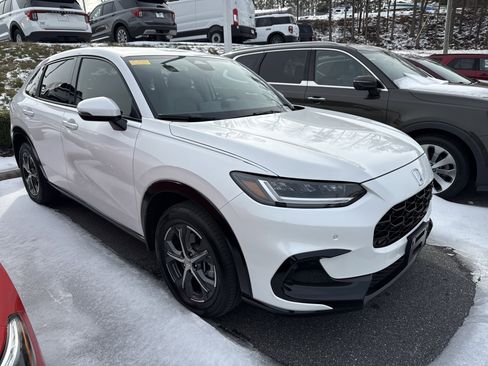 Used 2025 Honda HR-V EX-L image 2