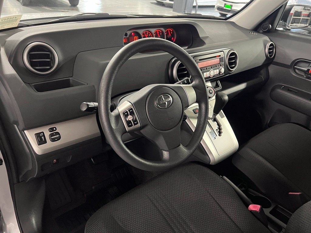 Used 2008 Scion xB FWD image 13