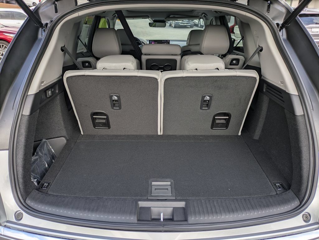 Used 2026 Acura MDX w/ Technology Package FWD image 13