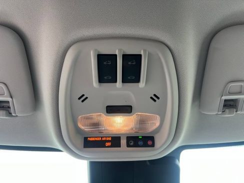 Used 2025 Chevrolet Trax ACTIV w/ Sunroof Package FWD image 29