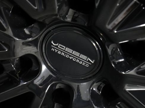 Used 2026 GMC Yukon Denali w/ Sun & Power Step Package AWD/4WD image 52
