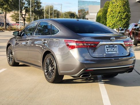 Used 2016 Toyota Avalon Touring image 5