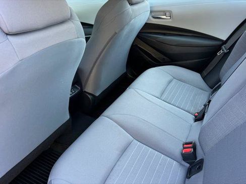 Certified 2025 Toyota Corolla SE w/ Convenience Package FWD image 4