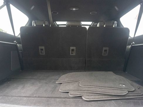 Used 2022 Lincoln Navigator L Reserve RWD image 17