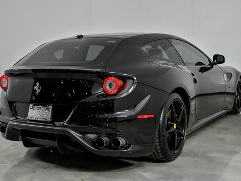 Used 2012 Ferrari FF image 12