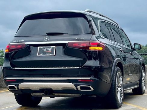 Certified 2026 Mercedes-Benz GLS 450 4MATIC image 7