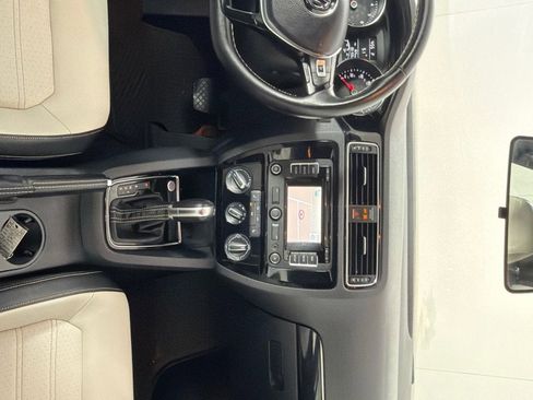 Used 2015 Volkswagen Jetta Sport image 25