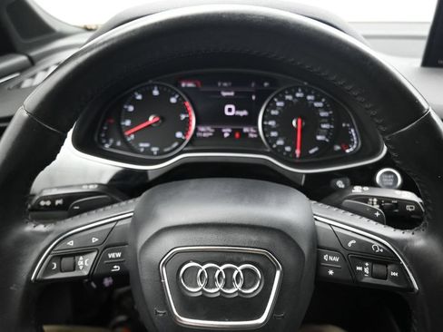 Used 2018 Audi Q7 3.0T Premium Plus w/ Premium Plus Package AWD/4WD image 16