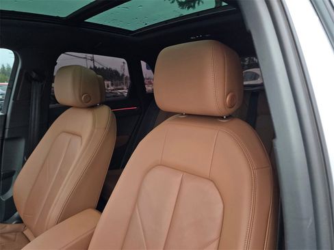 Used 2021 Audi Q3 2.0T Premium Plus w/ Premium Plus Package image 25