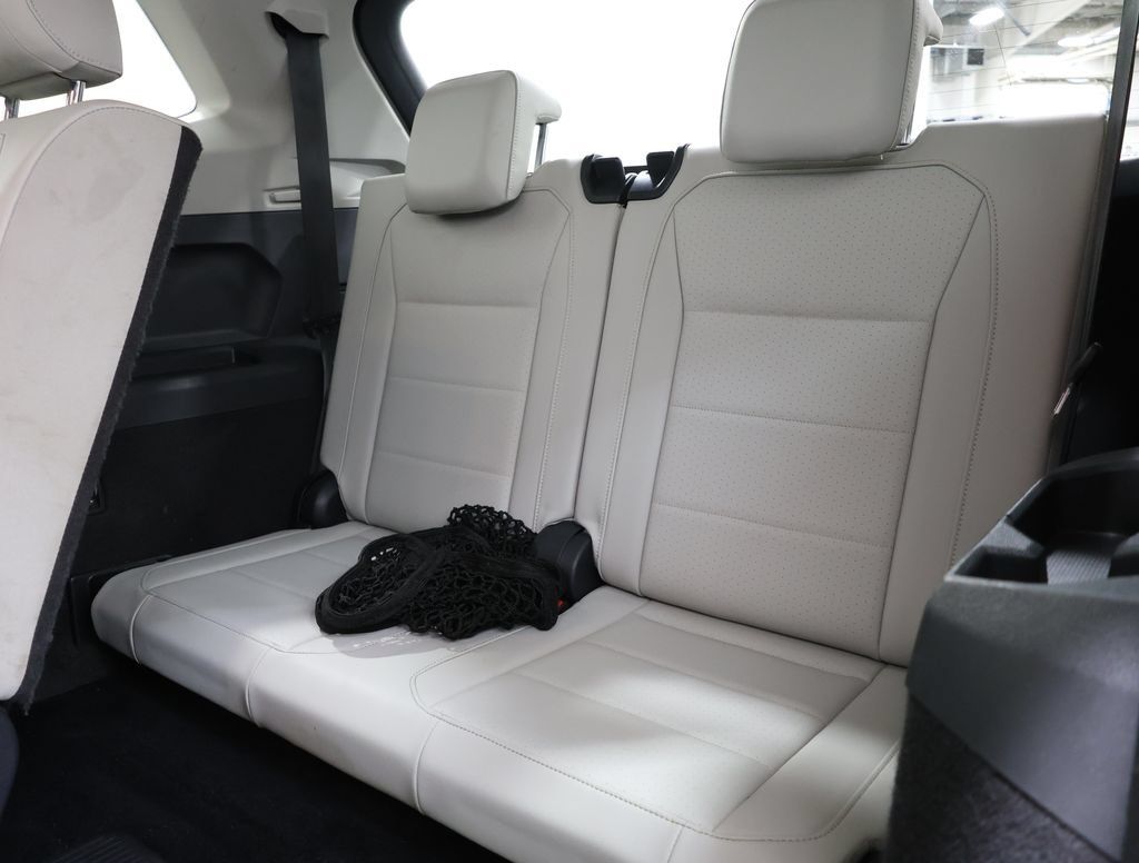 Used 2019 Volkswagen Tiguan SE w/ 3rd Row Seat Package AWD/4WD image 26