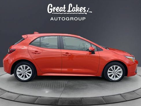 Used 2025 Toyota Corolla SE FWD image 6