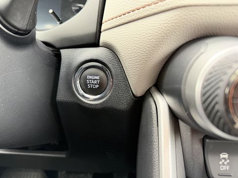 Used 2023 Toyota RAV4 XLE image 17