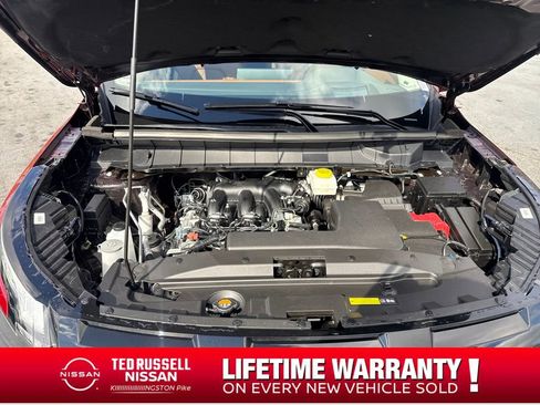 New 2026 Nissan Pathfinder Platinum image 22