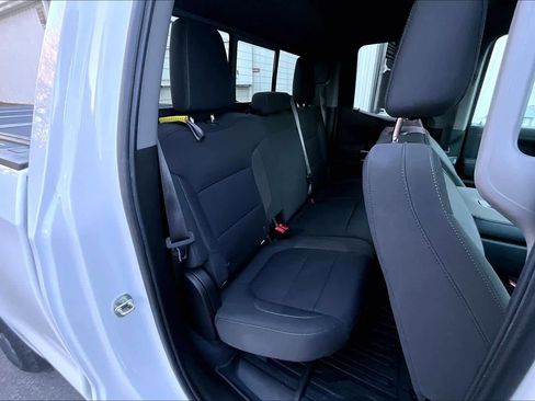 Used 2020 GMC Sierra 1500 SLE w/ SLE Value Package image 18