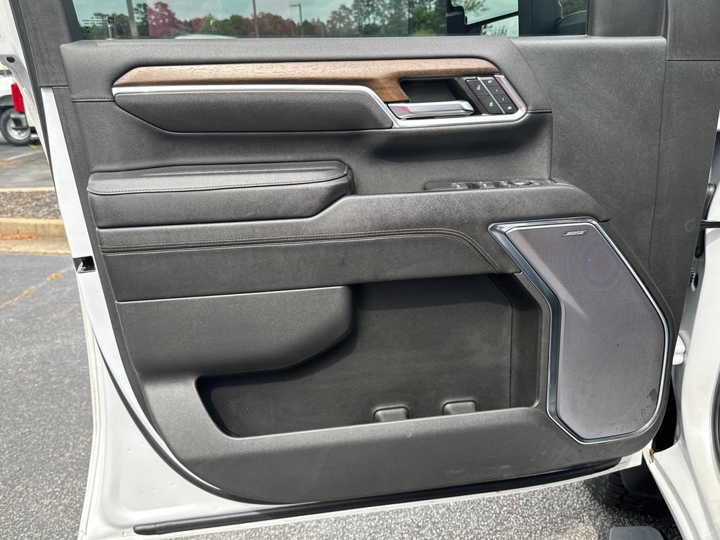 Used 2024 Chevrolet Silverado 2500 High Country w/ High Country Premium Package AWD/4WD image 13
