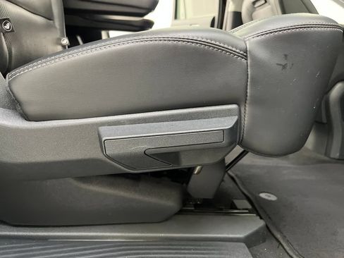 Used 2025 Ford Expedition Max Platinum AWD/4WD image 25