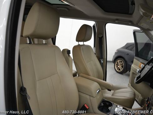 Used 2015 Land Rover LR4 HSE image 21