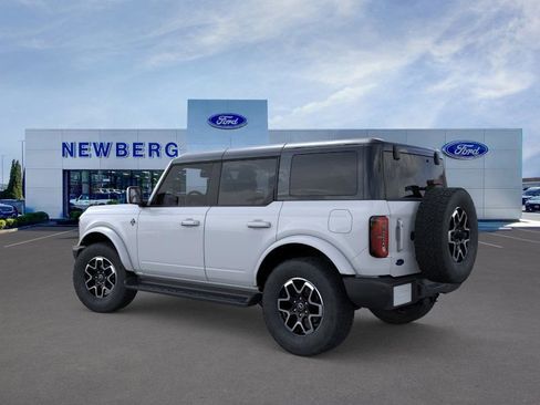 New 2025 Ford Bronco Outer Banks image 6