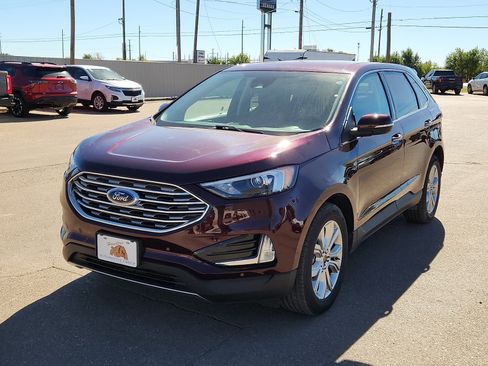Used 2024 Ford Edge Titanium image 1