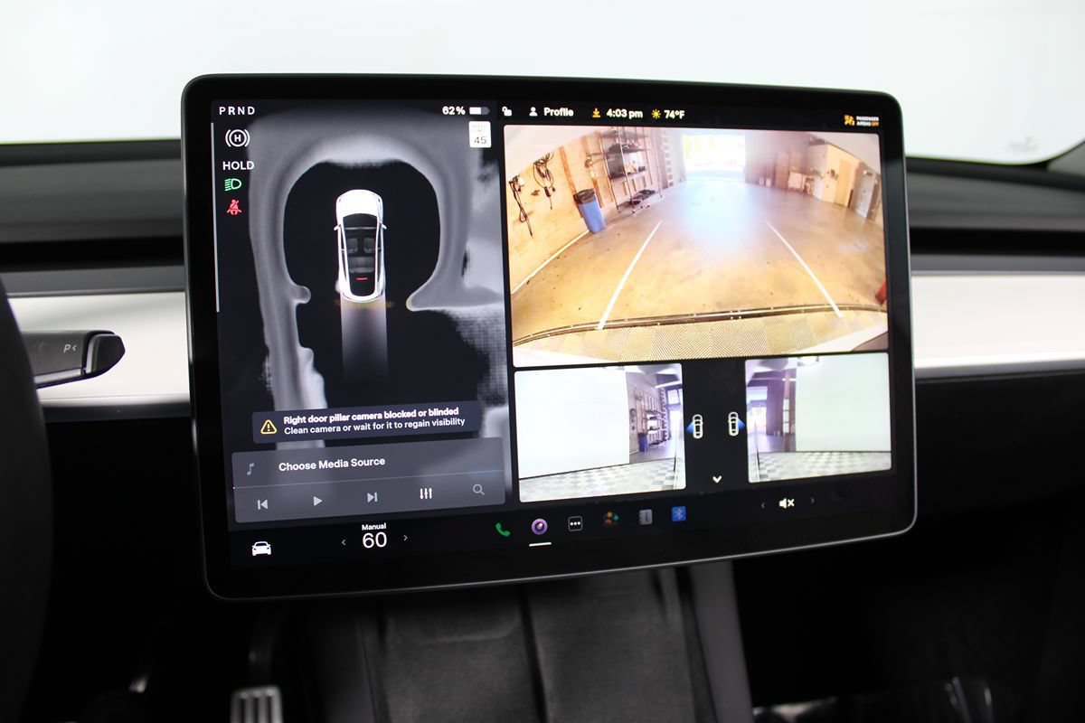 Used 2022 Tesla Model Y Performance AWD/4WD image 21