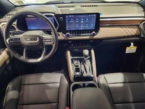 New 2026 GMC Canyon Denali image 16