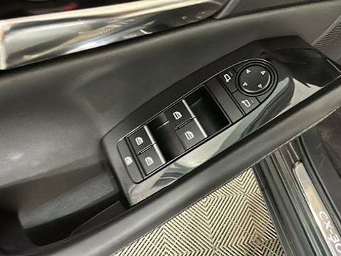 Used 2023 MAZDA CX-30 AWD 2.5 S w/ Preferred Package image 11