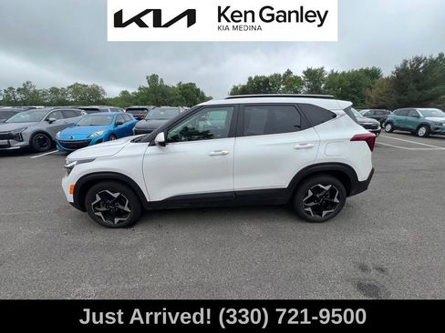 Used 2024 Kia Seltos EX FWD image 8