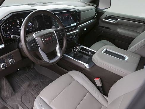 Used 2022 GMC Sierra 1500 SLT RWD image 11