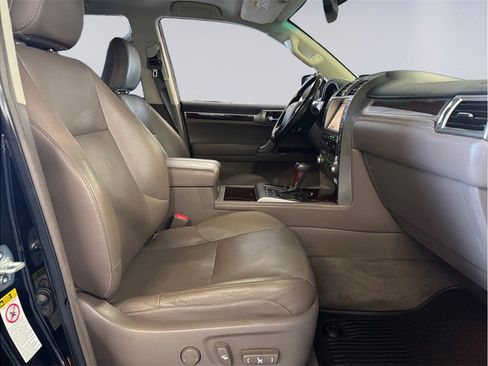 Used 2017 Lexus GX 460 Premium w/ Premium Package AWD/4WD image 23