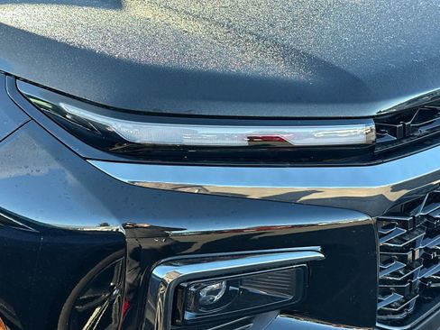 Used 2025 Chevrolet Traverse Z71 w/ Driver Confidence Package AWD/4WD image 9