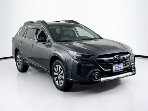 Used 2023 Subaru Outback Limited image 3