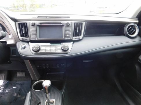 Used 2015 Toyota RAV4 Limited w/ Technology Package AWD/4WD image 9