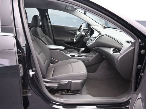 Used 2023 Chevrolet Malibu LT image 36