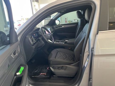 New 2026 Volkswagen Atlas Cross Sport SE image 23