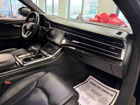 Used 2019 Audi Q8 Prestige w/ Luxury Package image 36