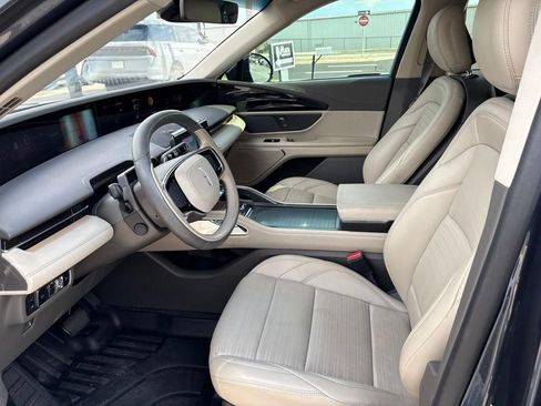 Certified 2024 Lincoln Nautilus Reserve AWD/4WD image 15