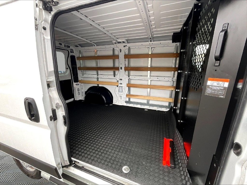 Used 2025 RAM ProMaster 2500 w/ U-Haul Equipment Group FWD image 16