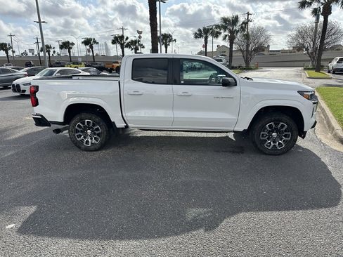 Used 2024 Chevrolet Colorado LT w/ LT Convenience Package III image 7