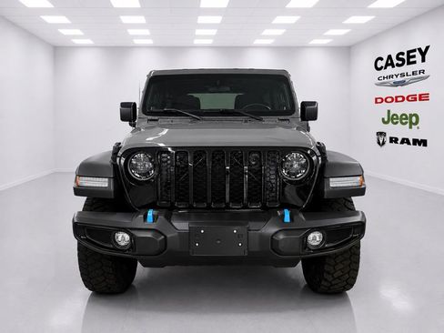 Used 2023 Jeep Wrangler Unlimited w/ Cold Weather Group AWD/4WD image 2