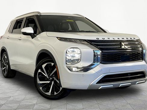 Used 2022 Mitsubishi Outlander SEL FWD image 3